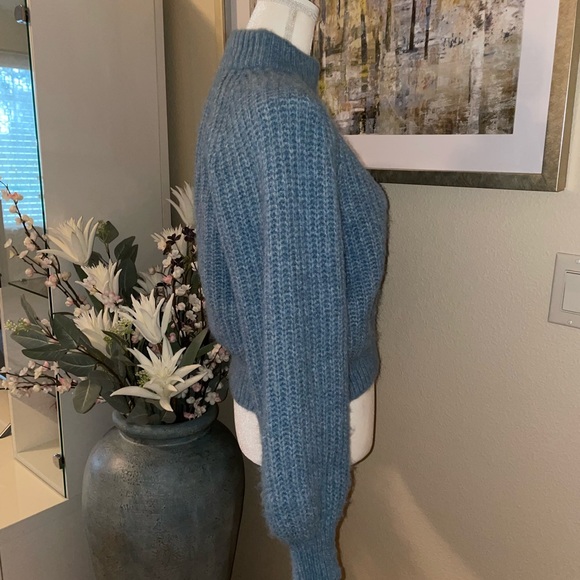 Universal Threads warm sweater - Picture 9 of 11